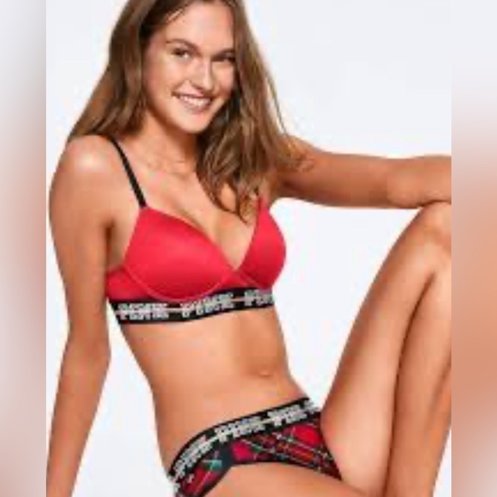 Victoria’s‎ Secret Wireless Push-up T-shirt Bra 34DD